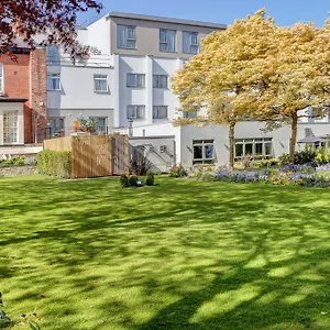 Western Pinewood Manchester Airport-wilmslow Apart Otel